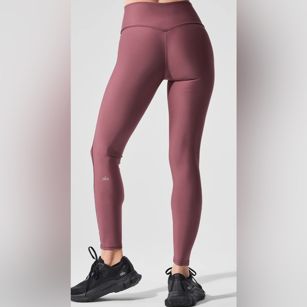 ALO Yoga Airlift High-Waist Redefine Legging Burgundy Truffle/Black